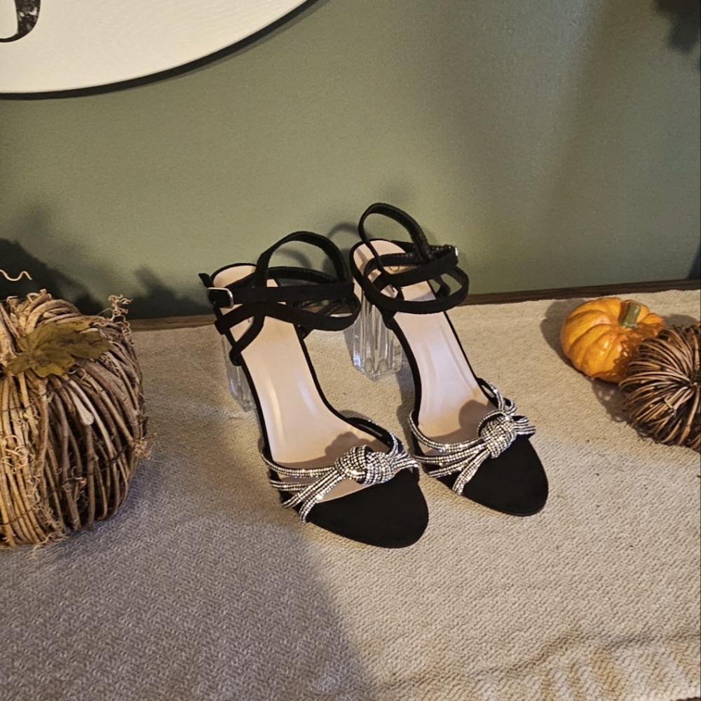 Dress sandals
